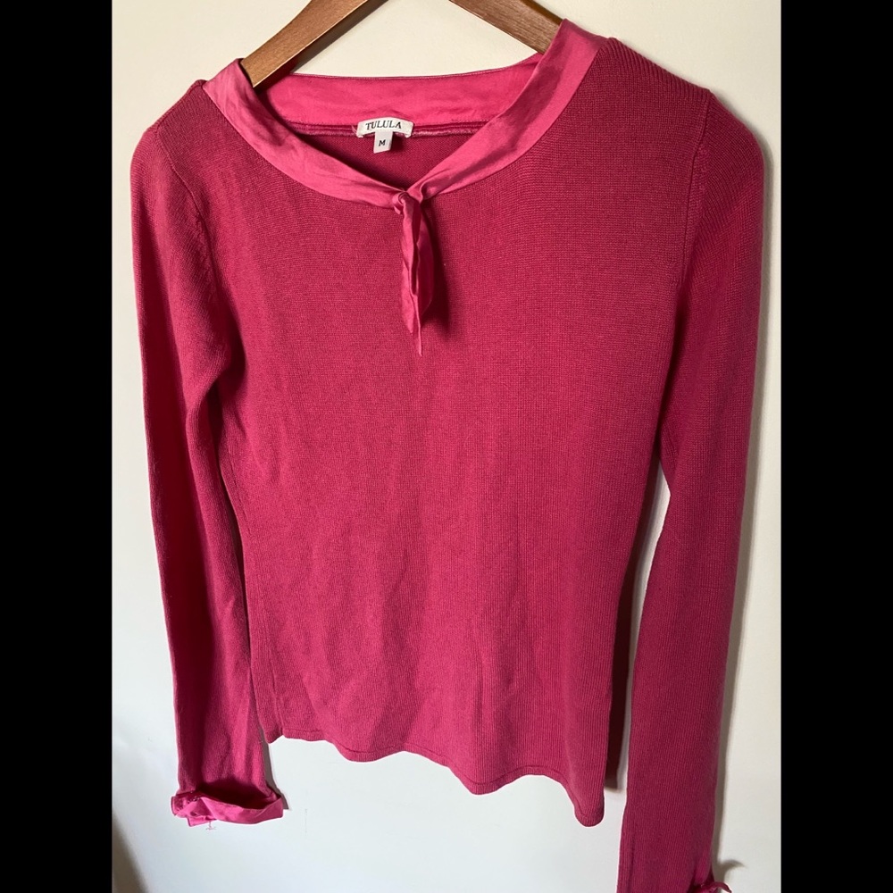 Beautiful, gently worn only twice, cashmere/silk long sleeved blouse.